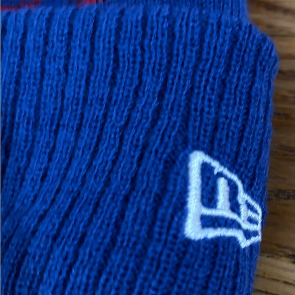 New Era Adult Chicago Cubs Red and Blue Pom Beanie hat - Picture 4 of 8